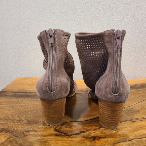 Jeffrey Campbell Janelle Taupe Suede Laser Cut Booties - Picture 4 of 11
